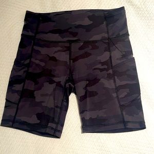 Lululemon Bike Shorts Size 8